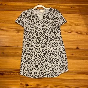 alter’d state cheetah print T-shirt dress